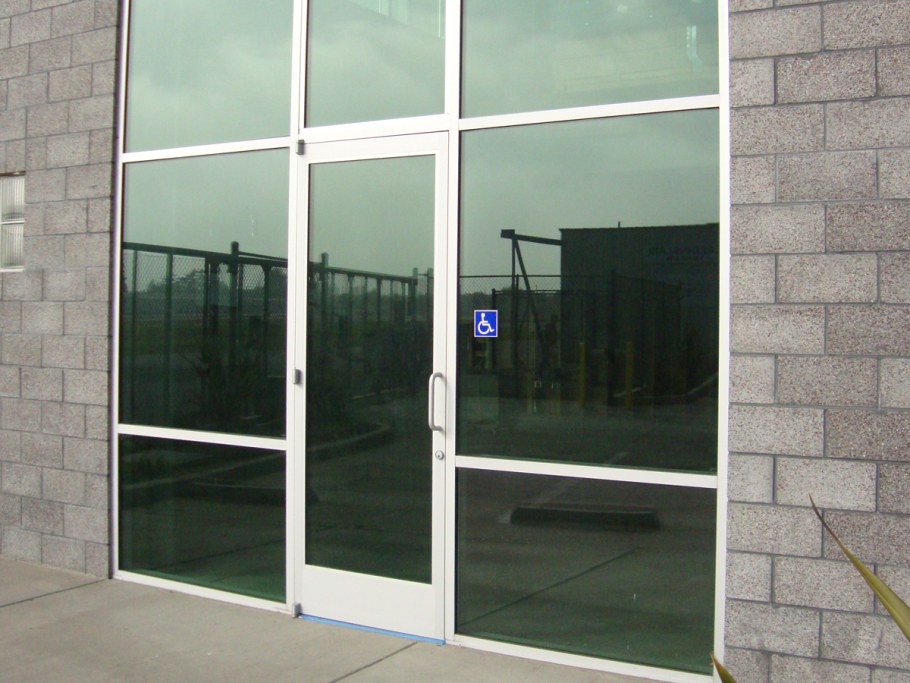 Стеклянная входная группа