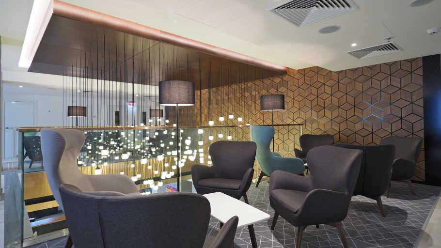 Дизхаин7 интерьера кафеqyjq