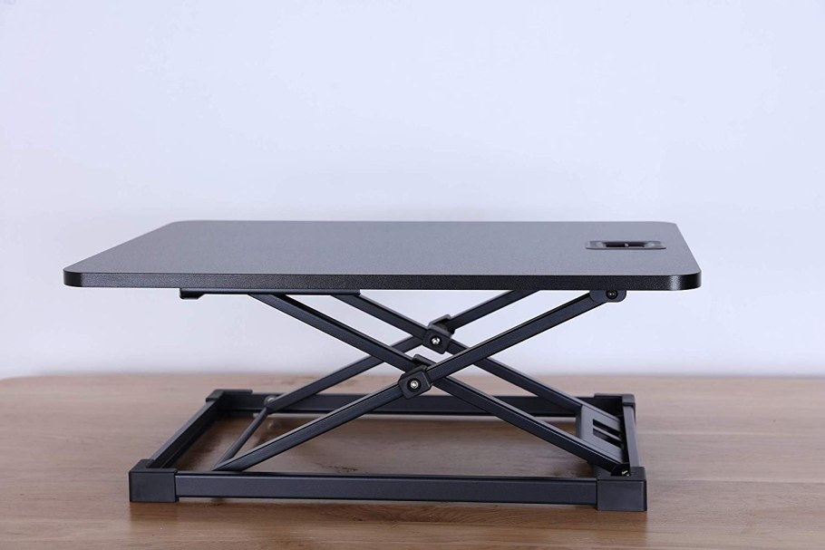 Журнальный стол с регулируемой высотой