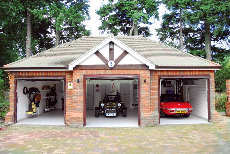 Шикарный гараж