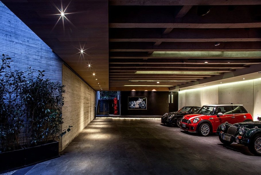 Дизайнерский гараж
