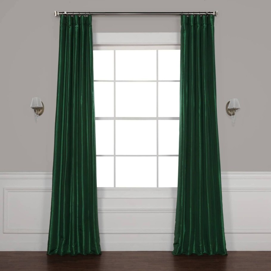 Темно зеленые шторы