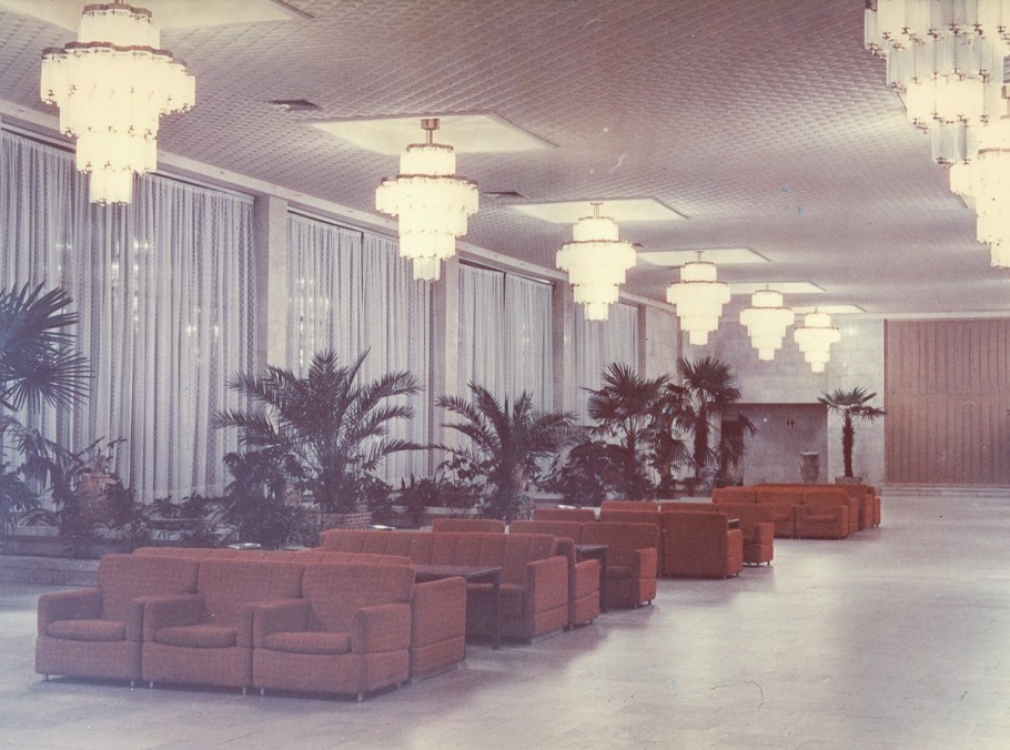 Гостиница Россия в Москве изнутри в 80-е