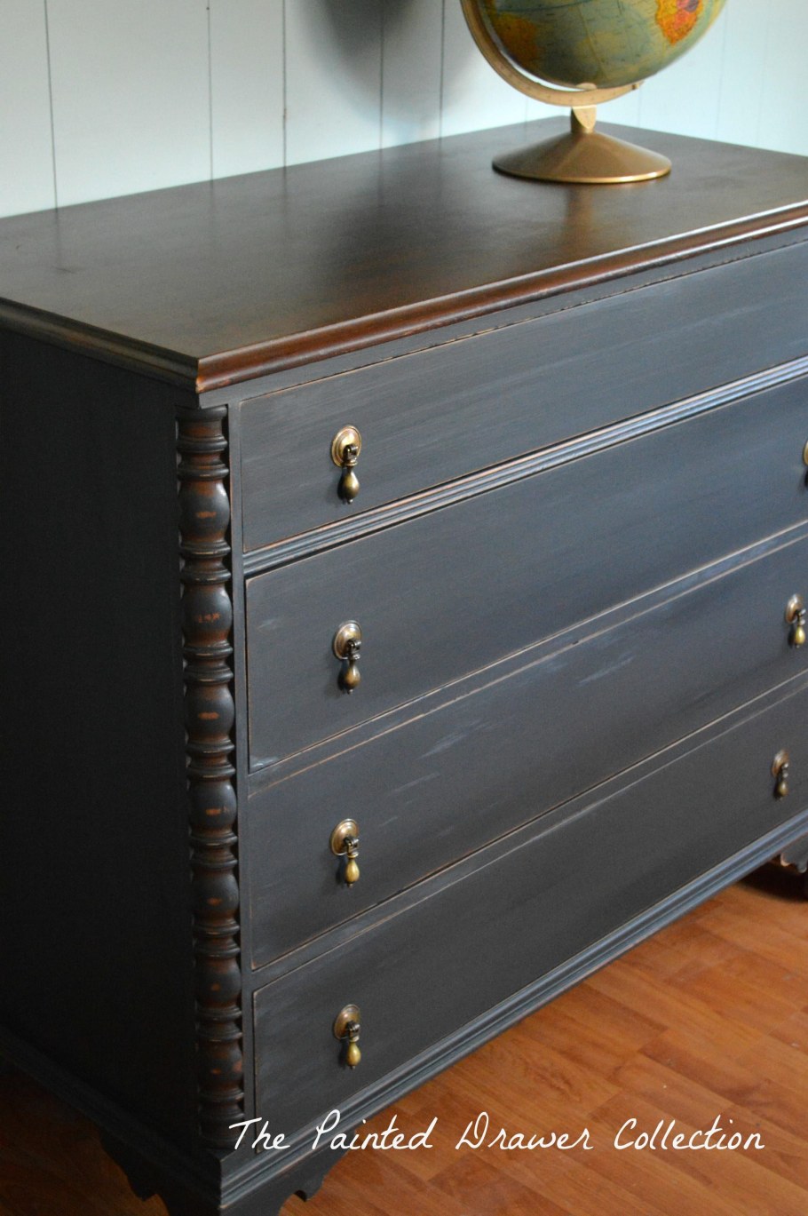 Покрасить деревянный комод