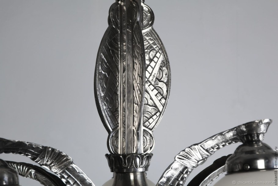 Люстра в стиле ар деко Maytoni Alloro