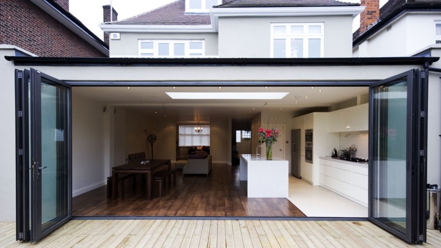 Терраса из гаража