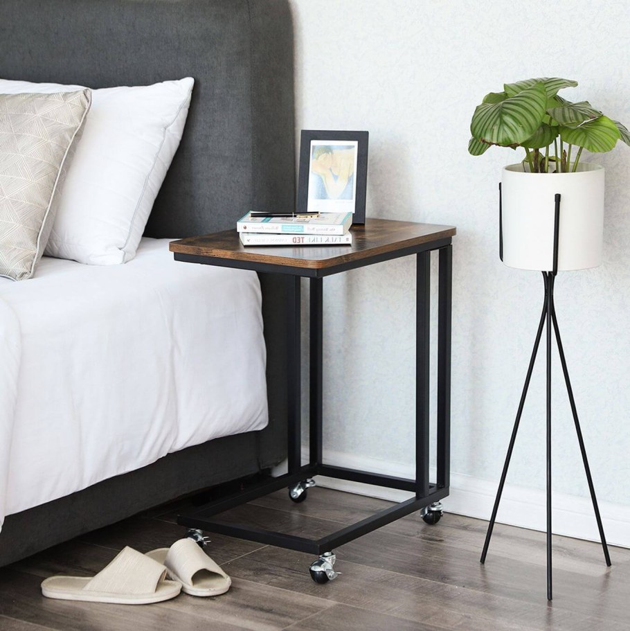 Хофф прикроватный столик