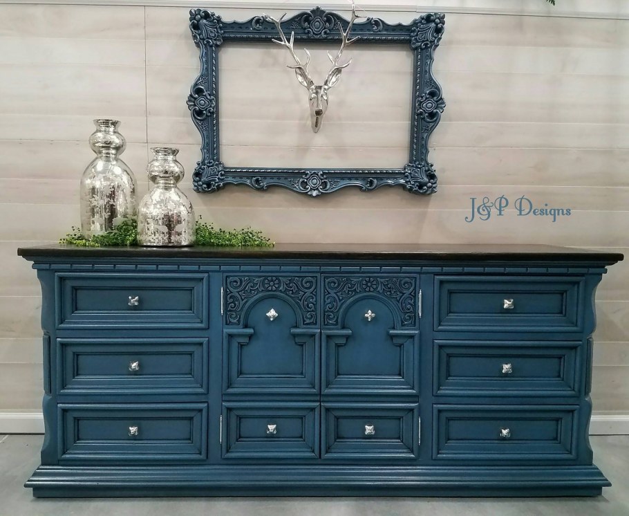 Винтажный голубой комод