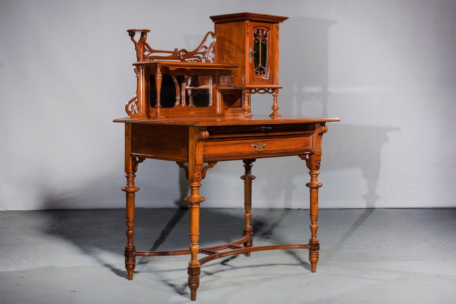 Мебель фабрики ф.а. Мельцера