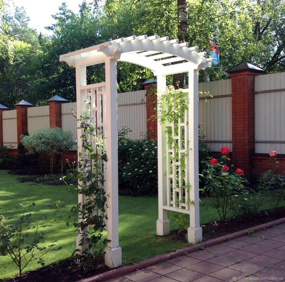 Арки и перголы в саду