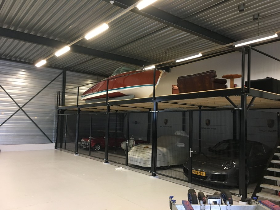 Гараж склад