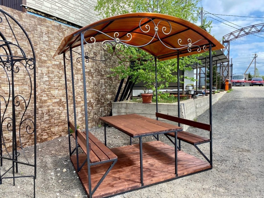 Беседка для дачи из металла