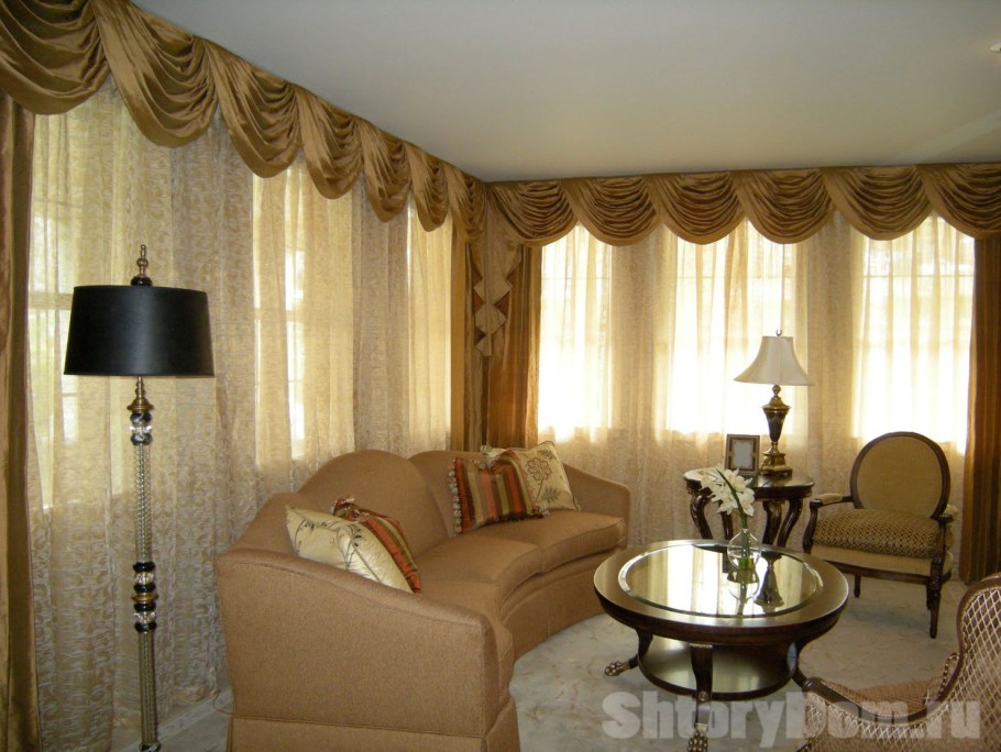 Шторы с ламбрекеном в интерьере