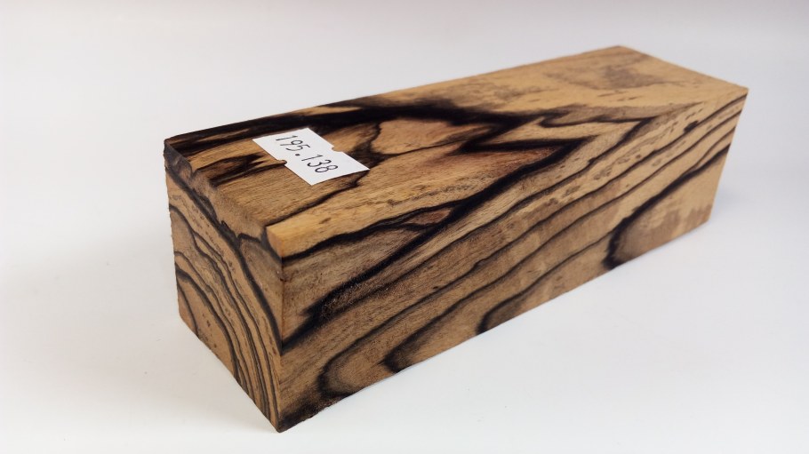 Шпон Файн-лайн Эбен лунный