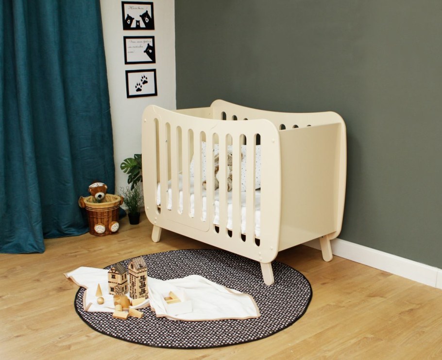 Кроватка Молли красная звезда