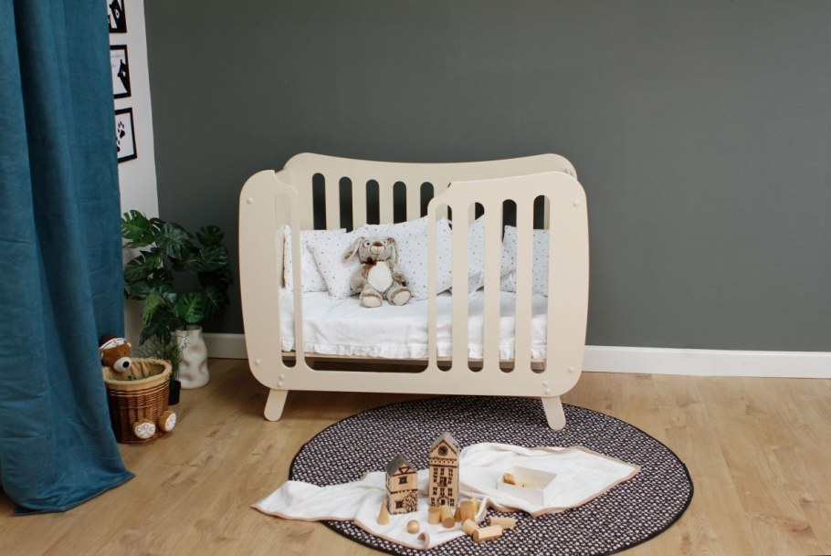 Кроватка красная звезда Молли с781