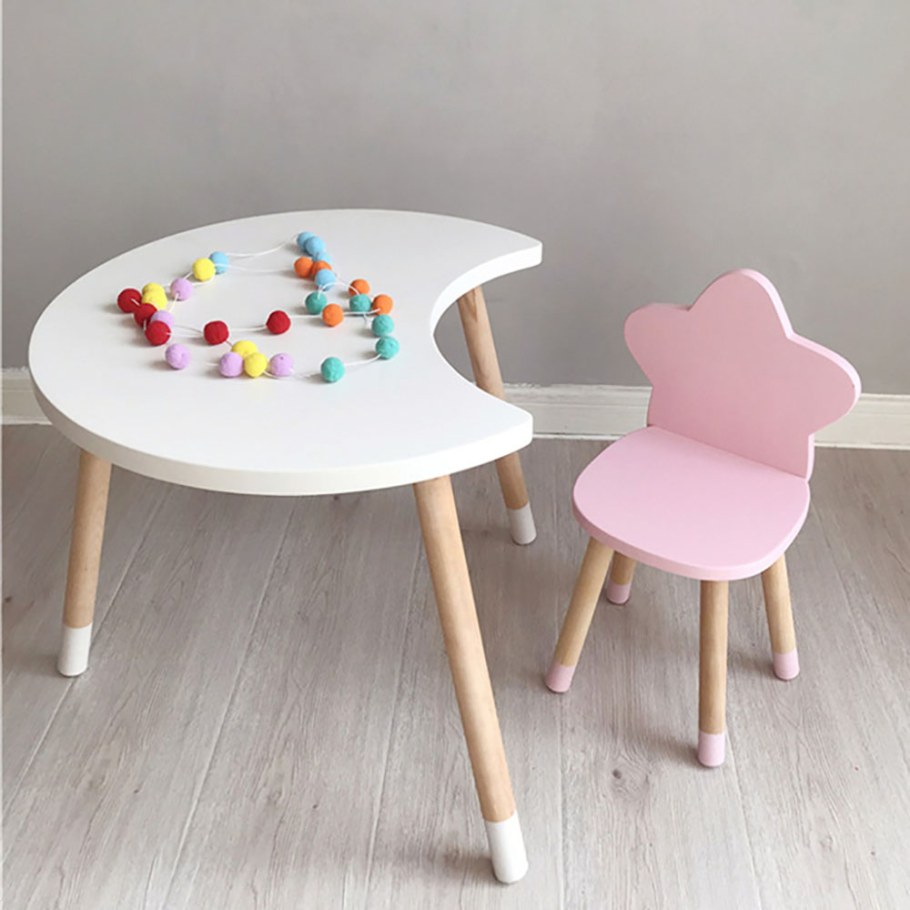 Детский стол и стул деревянный