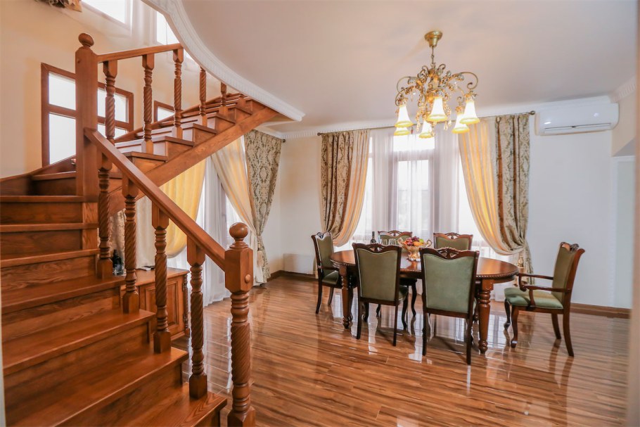 Royal Suite Garuda Boutique