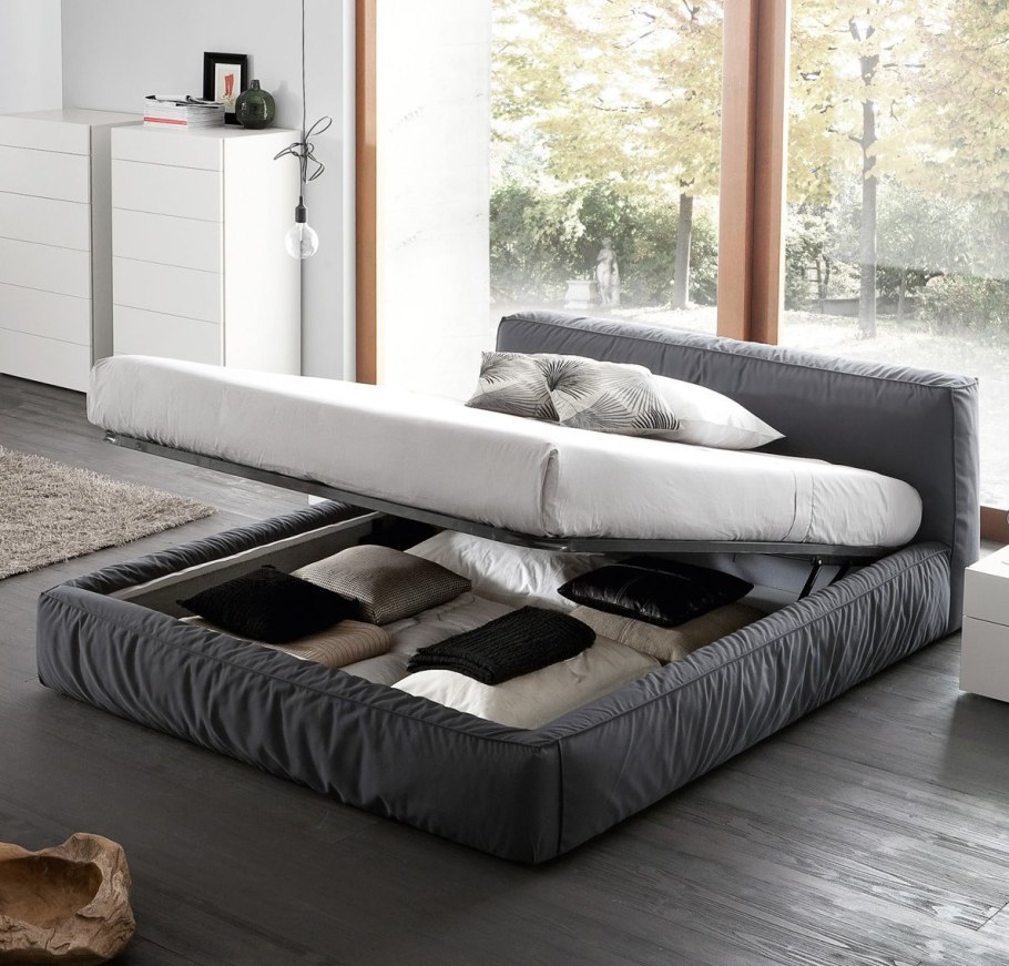 Низкая кровать