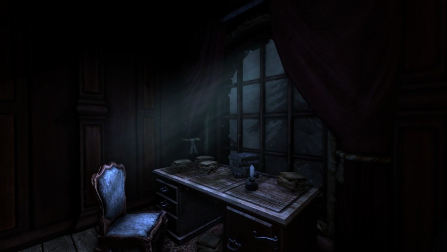 Темная старинная комната