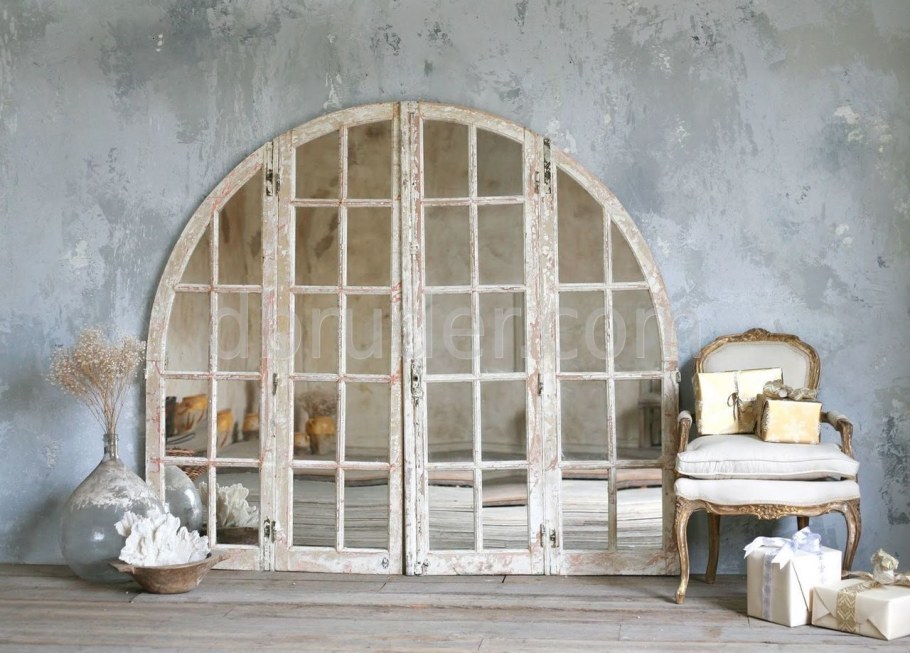 Винтажная оконная рама