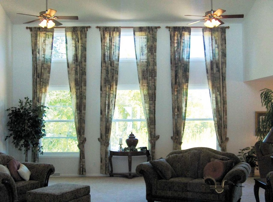 Шторы на три окна с простенком