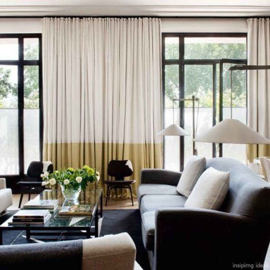 Шторы на панорамные окна в гостиной