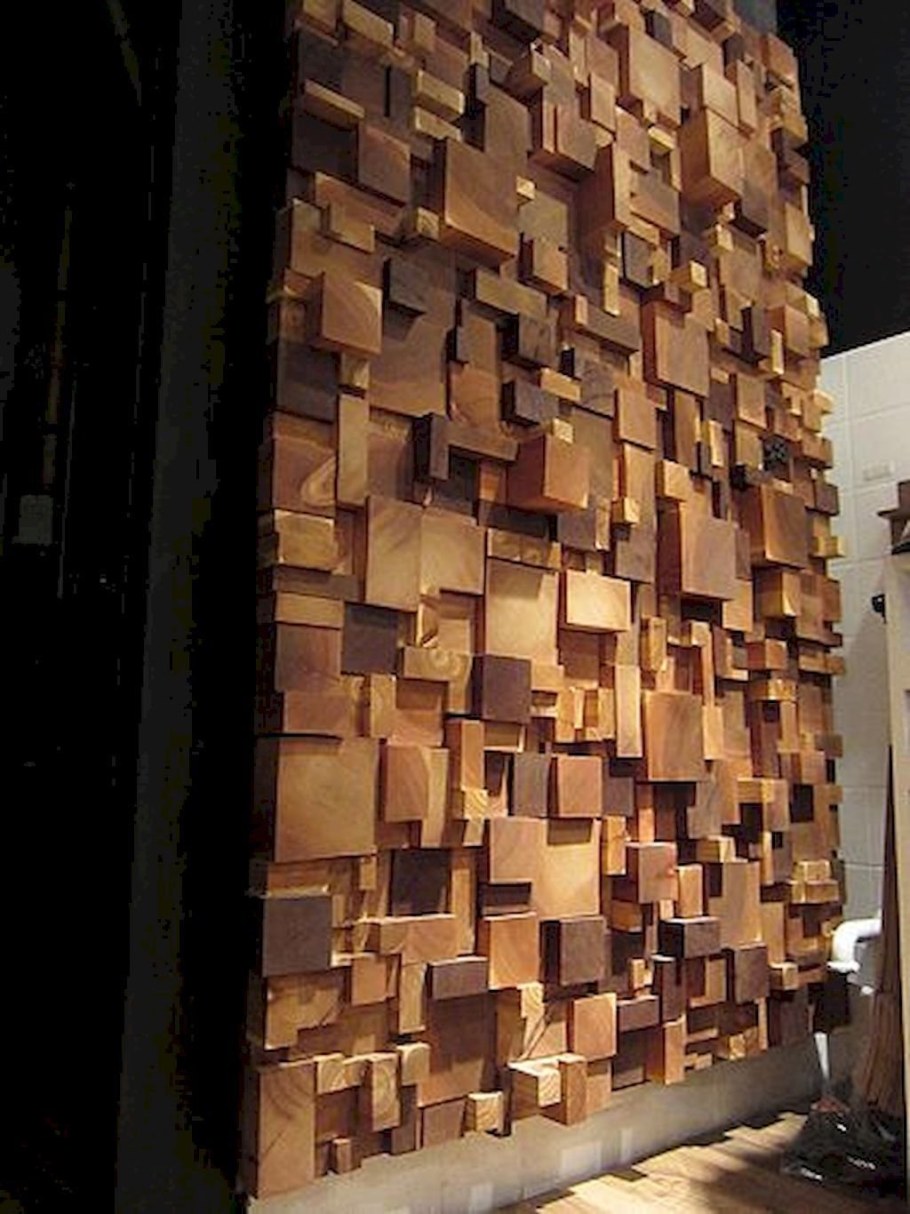 Панно из брусков дерева