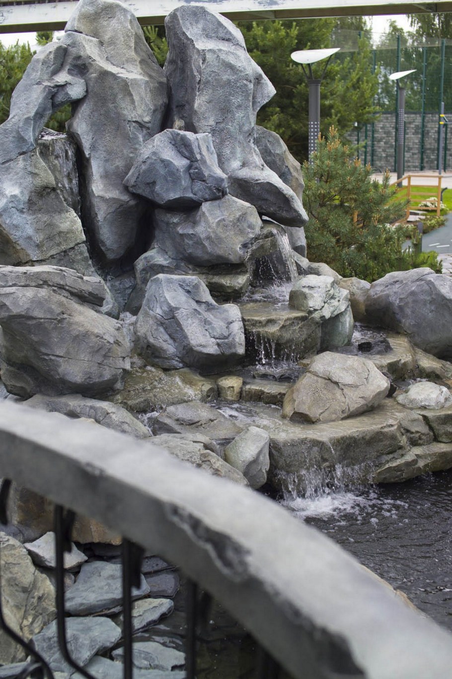 Скала водопад арт бетон