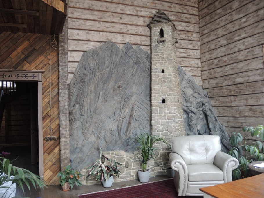 Искусственные скалы из пенопласта