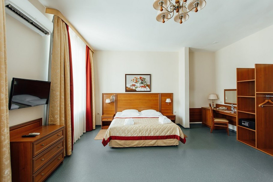 Гостиница любим в Ярославле