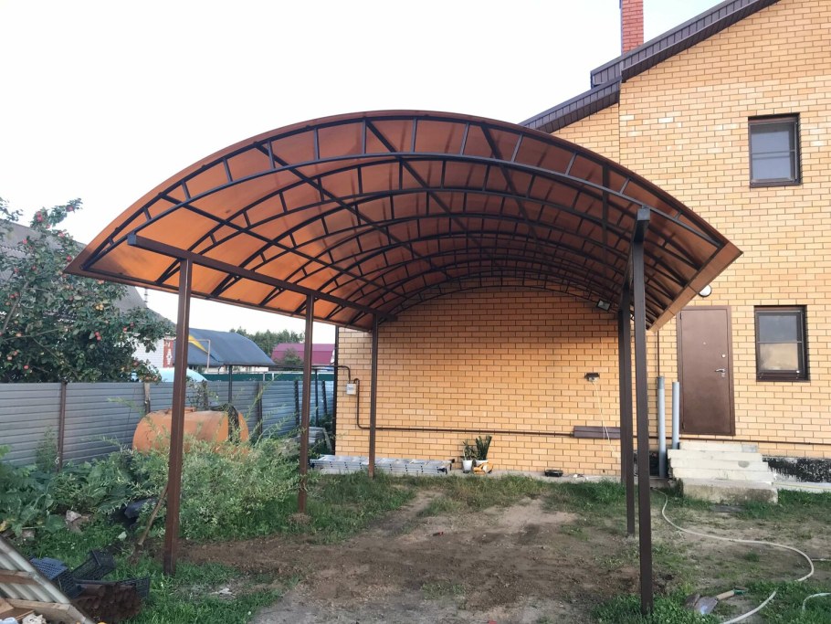 Арочный навес из поликарбоната