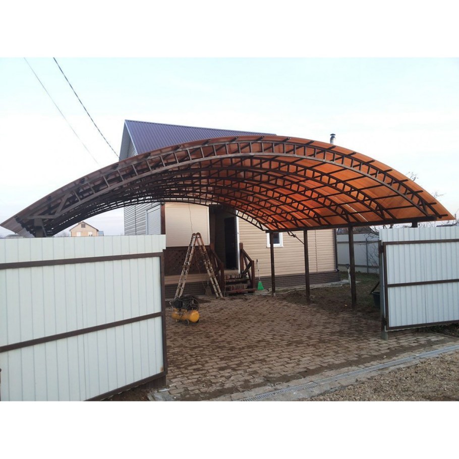 Арочный навес из поликарбоната для автомобиля