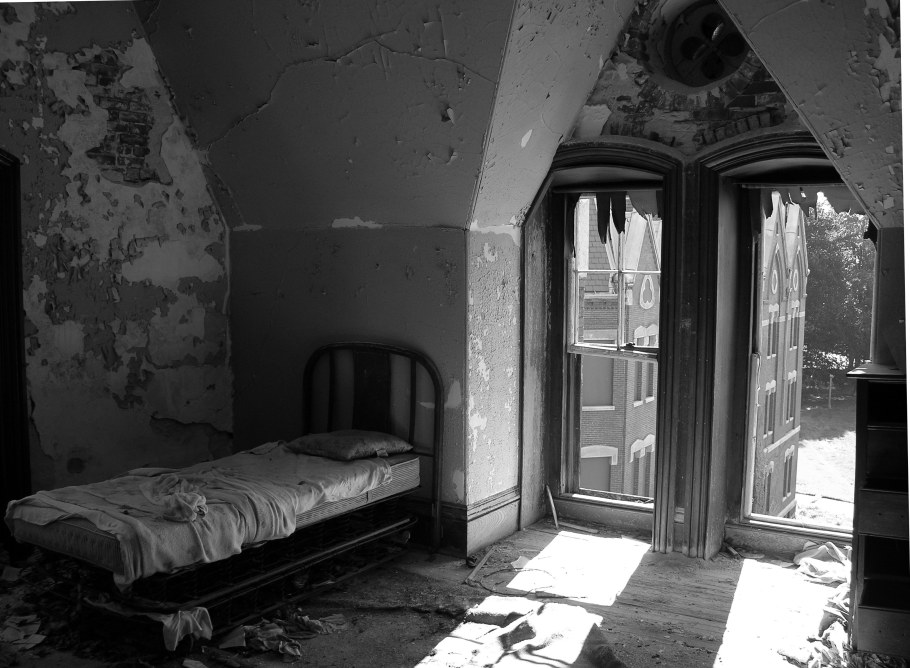 Комната для душевнобольных