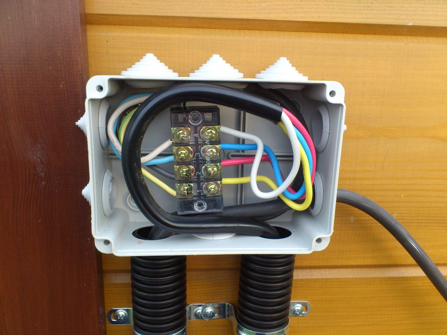 Клеммник для распаячных коробок СИП 4х16