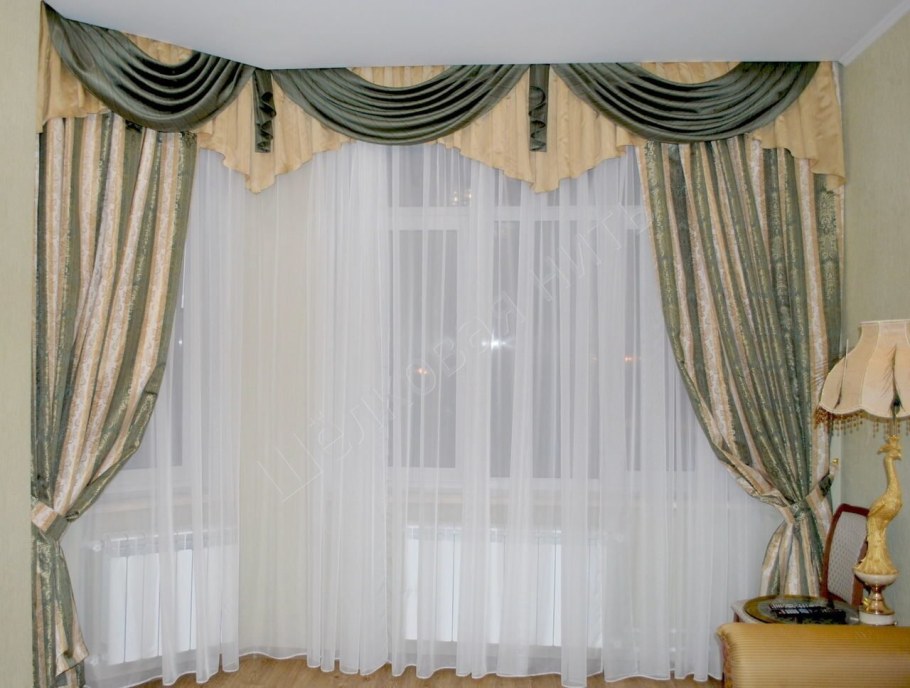 Асимметричные шторы с ламбрекеном