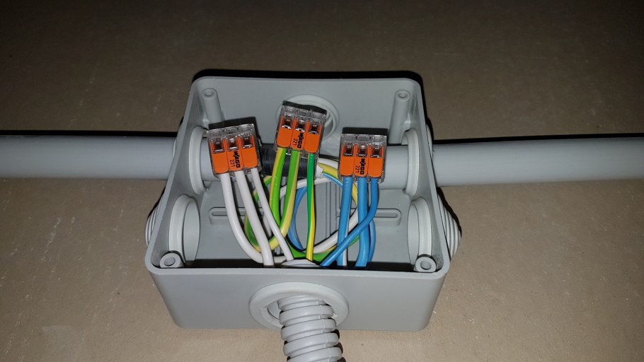 К4518 WAGO для распаячных коробок