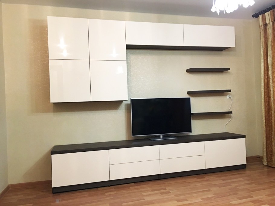 Стенка с тумбой под ТВ