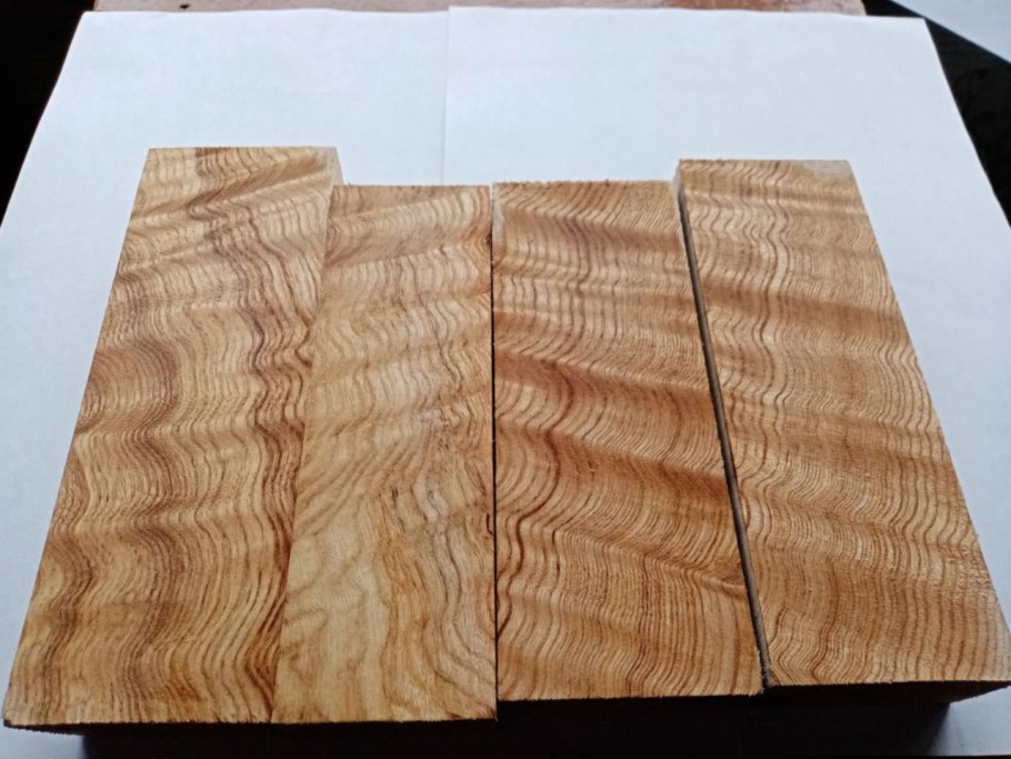 Корень ясеня