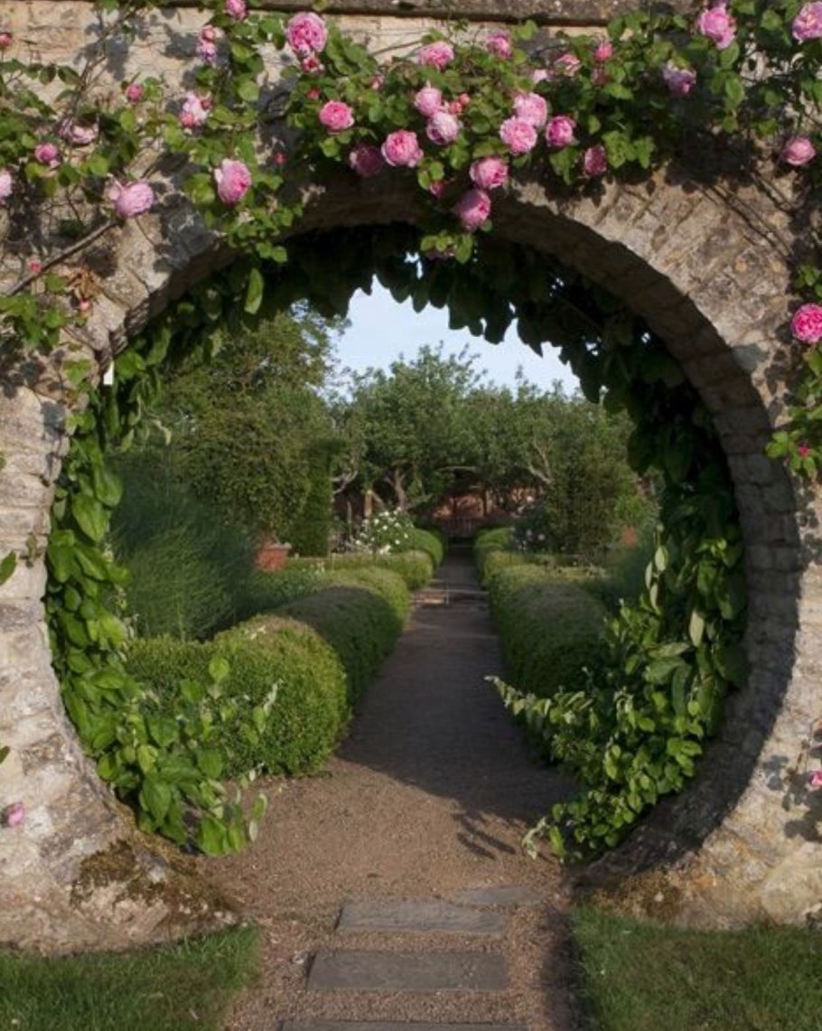 Арка с цветами