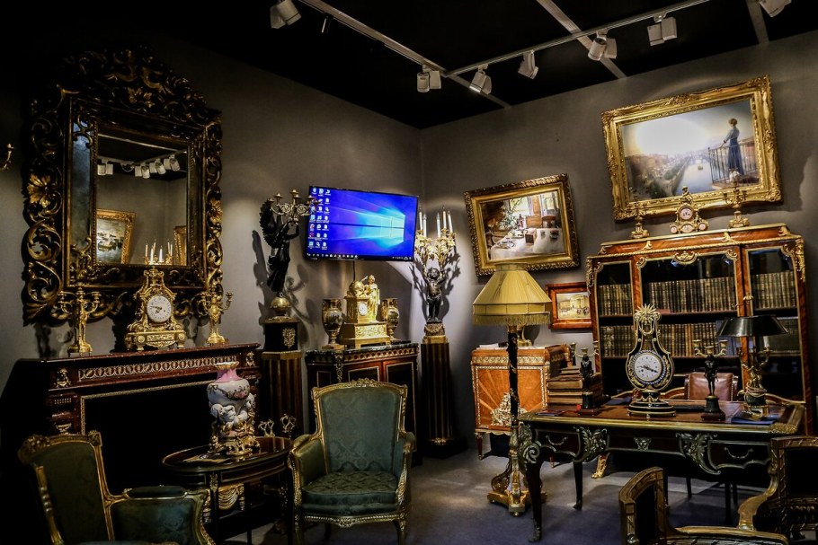 Антикварный салон антик