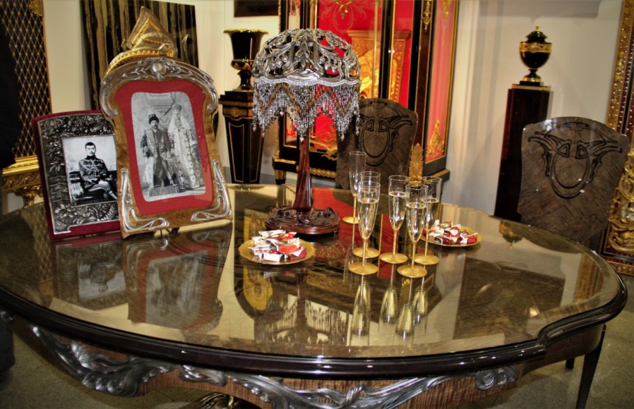 Антикварный салон Кутузов 24