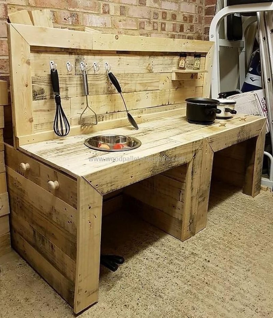 Кухонный гарнитур из паллет