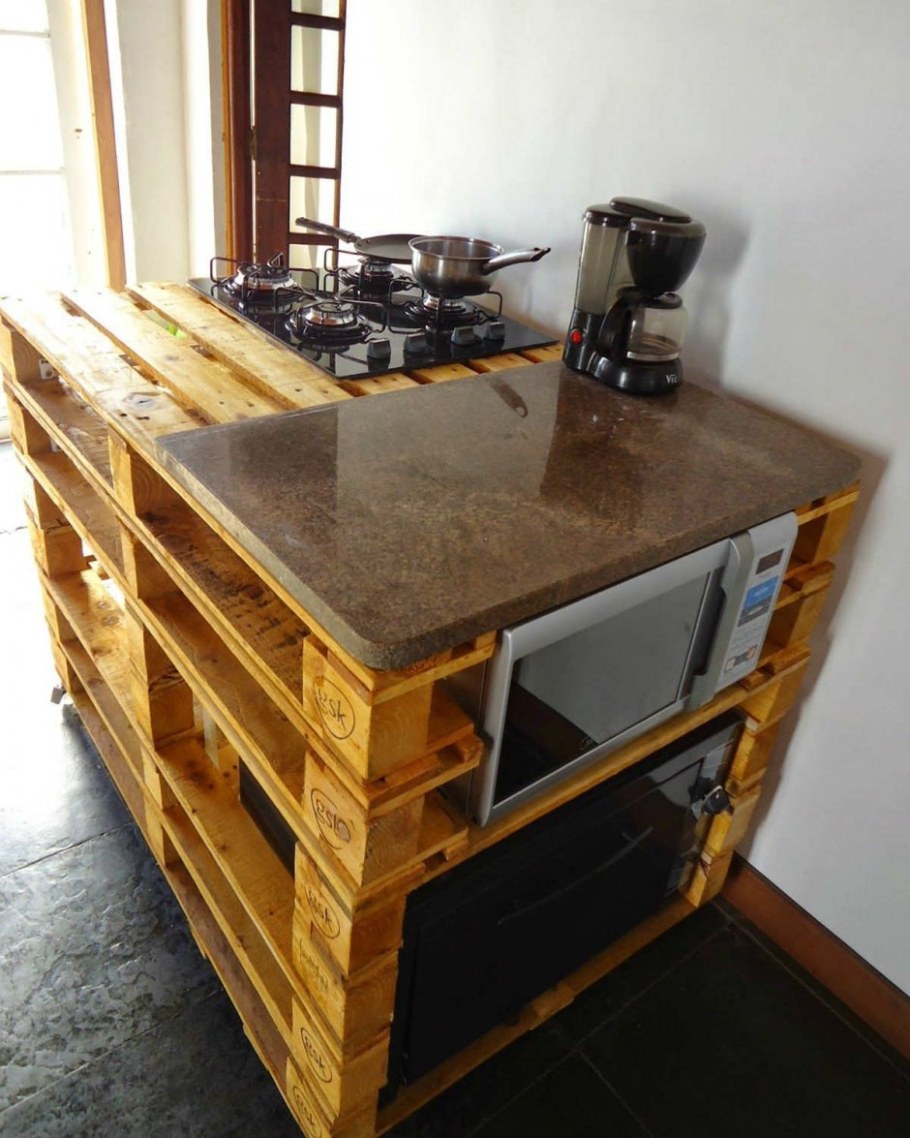Мебель из поддонов для кухни