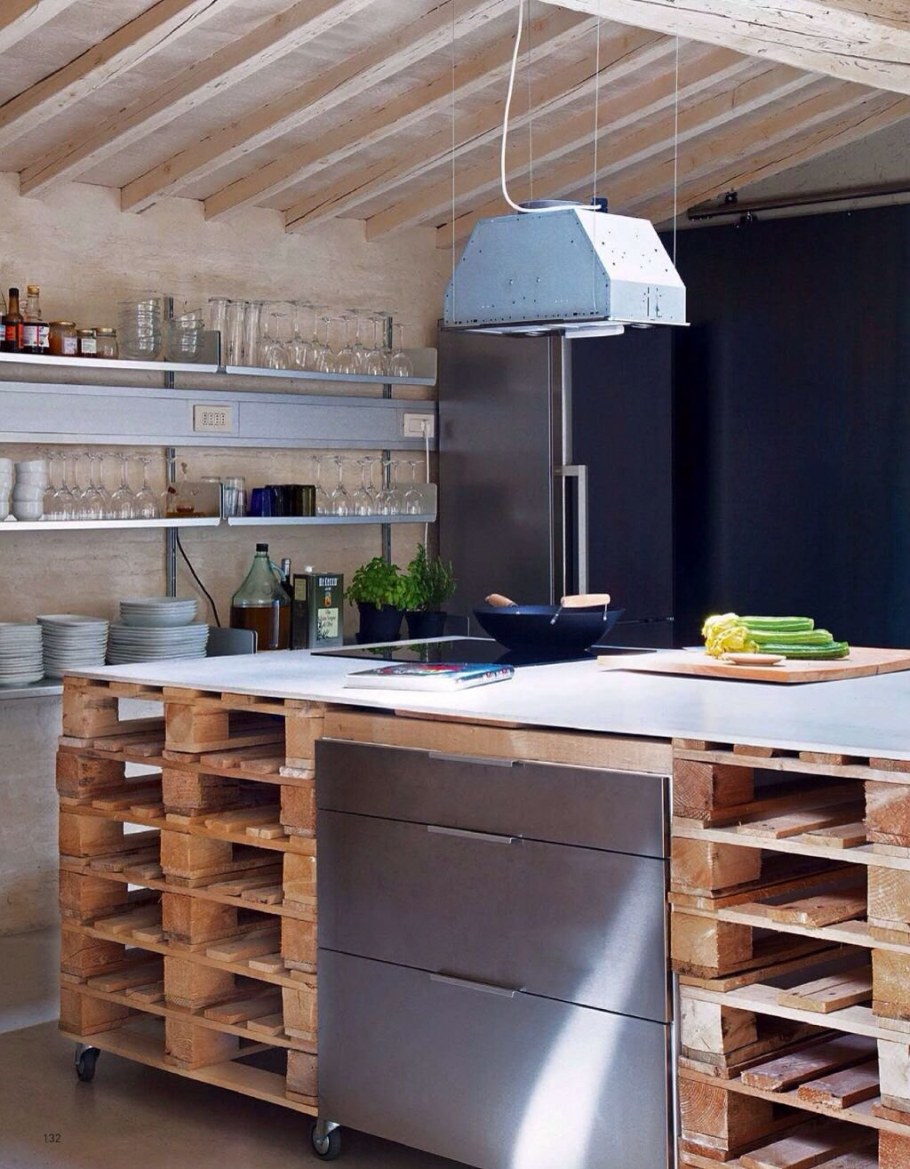 Кухня из паллет