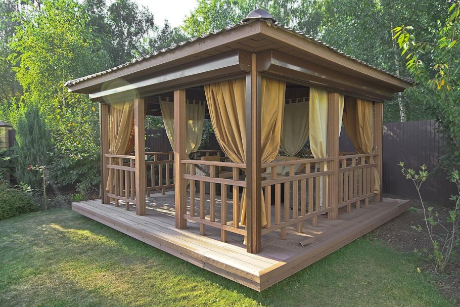 Беседка брусовая Gazebos