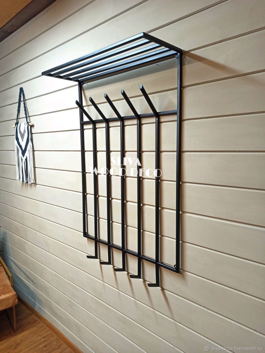 Вешалка настенная лофт