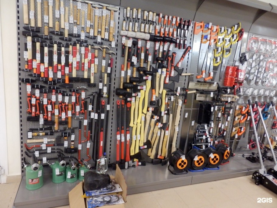 Витрина для инструмента