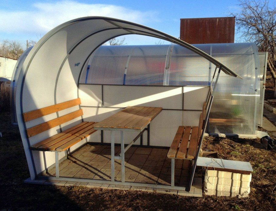 Беседка из поликарбоната