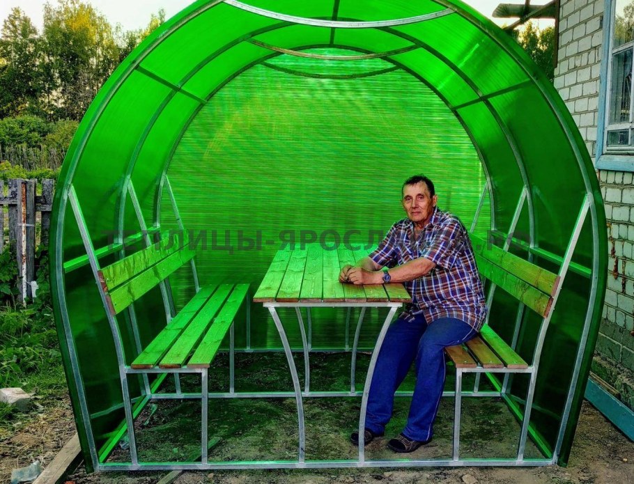 Беседка для дачи из поликарбоната